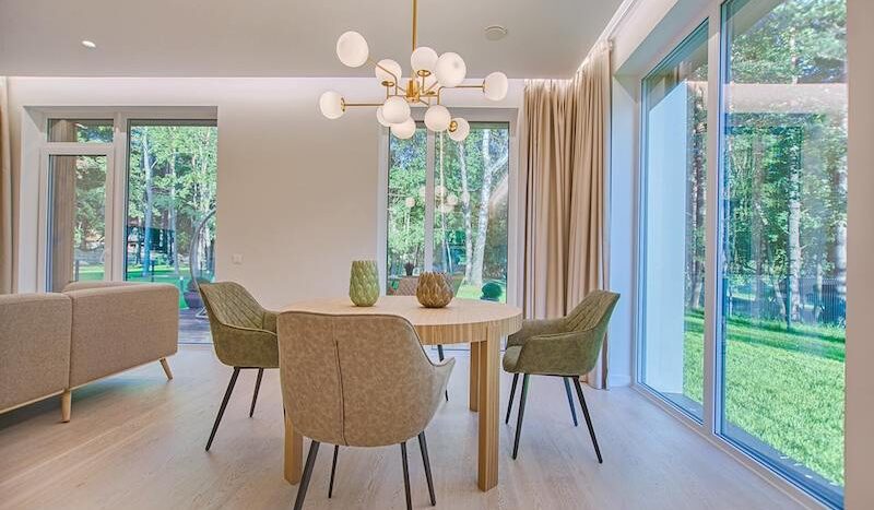 navya-trinity-dining-area.jpg